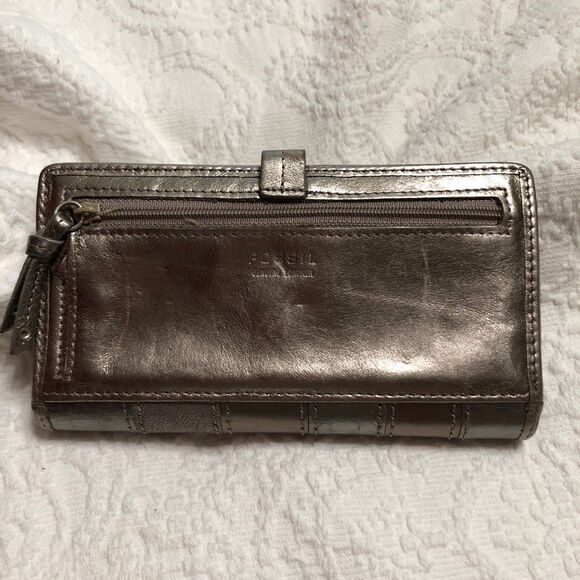 Fossil Wallet Vintage Bifold Credit Card, Coin, and ID Wallet - Picture 3 of 11
